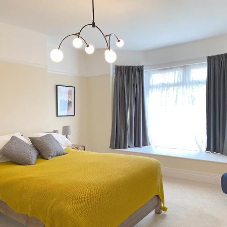 Redhill  1 Ashford Road Guesthouse מראה חיצוני תמונה