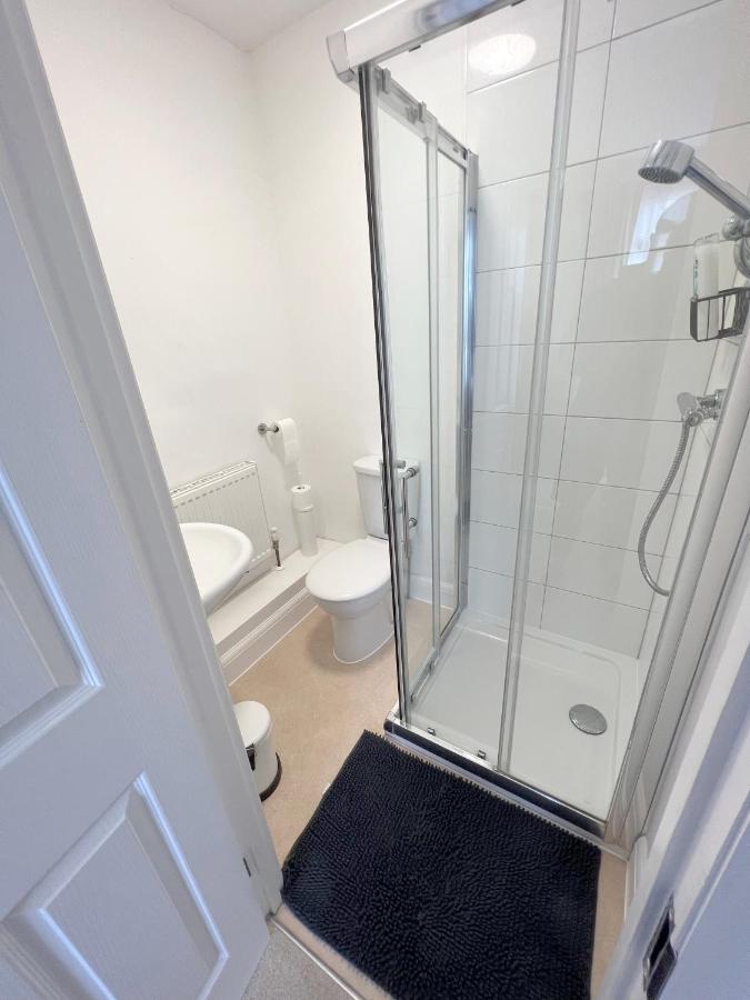 Redhill  1 Ashford Road Guesthouse מראה חיצוני תמונה