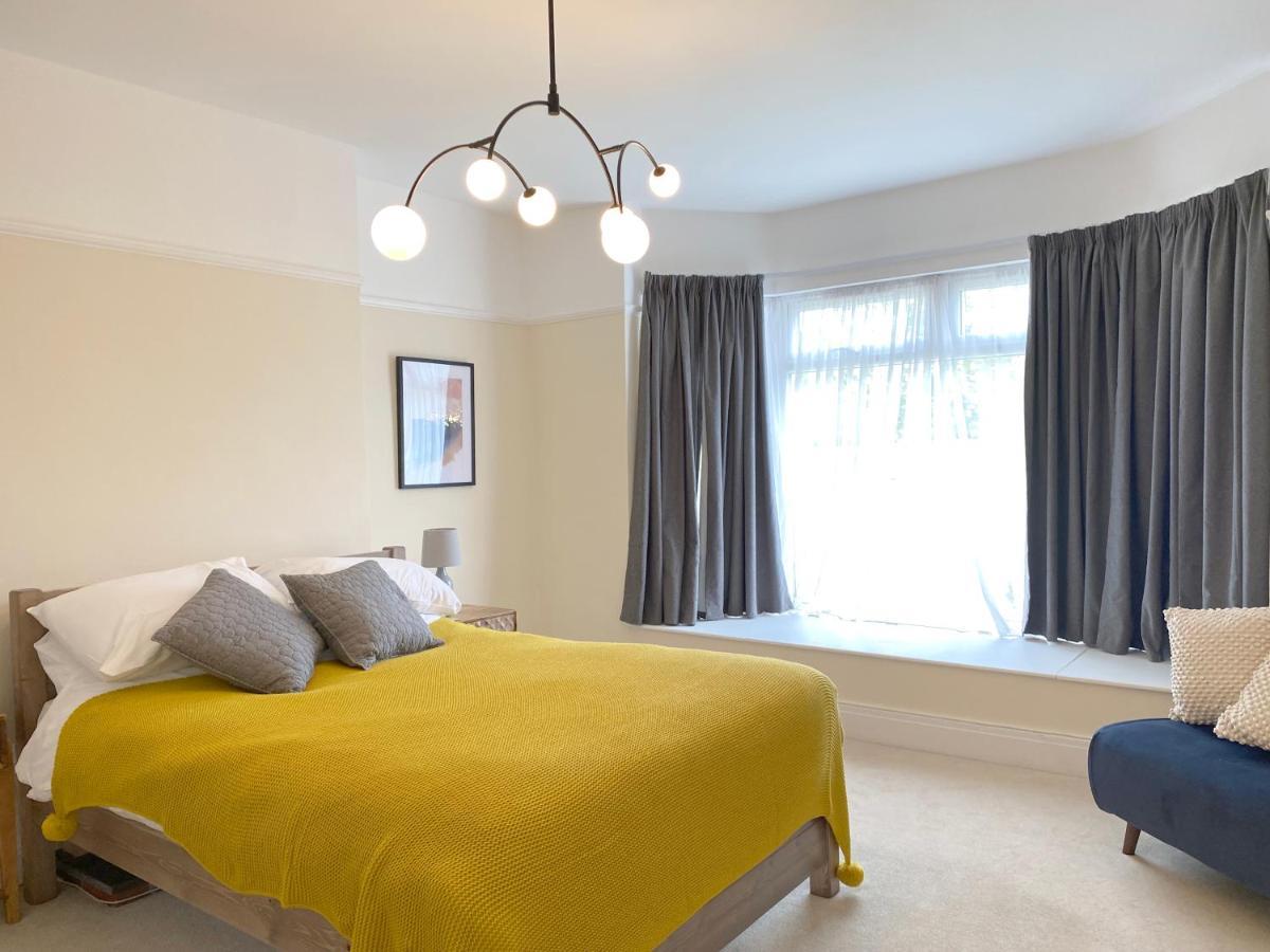 Redhill  1 Ashford Road Guesthouse מראה חיצוני תמונה