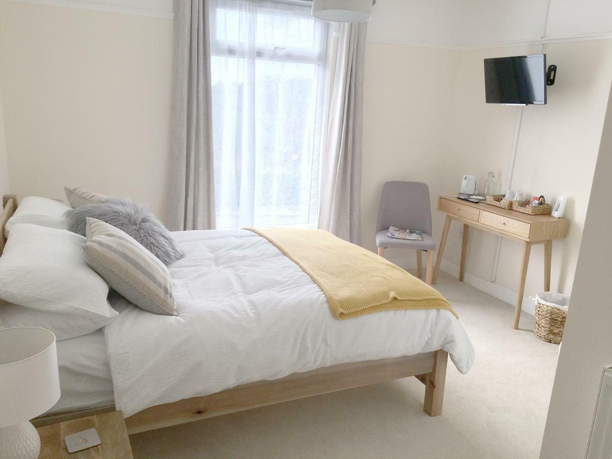 Redhill  1 Ashford Road Guesthouse מראה חיצוני תמונה
