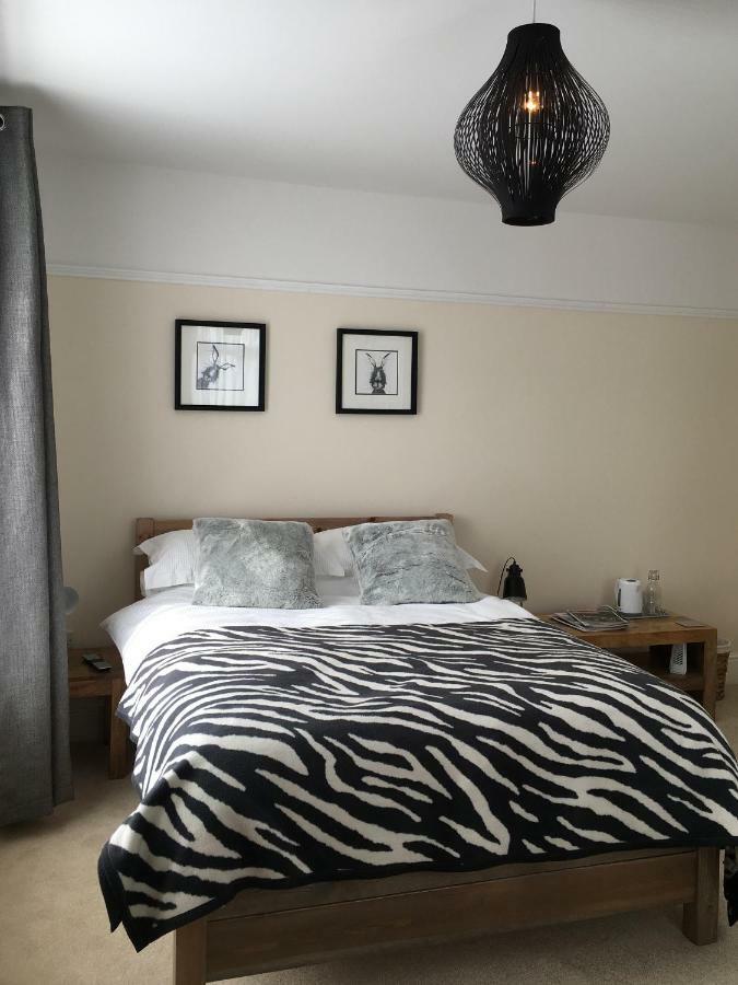 Redhill  1 Ashford Road Guesthouse מראה חיצוני תמונה
