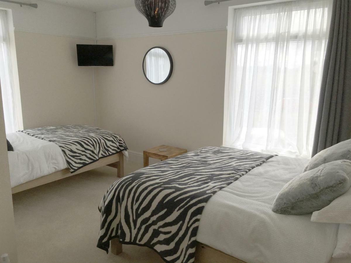 Redhill  1 Ashford Road Guesthouse מראה חיצוני תמונה